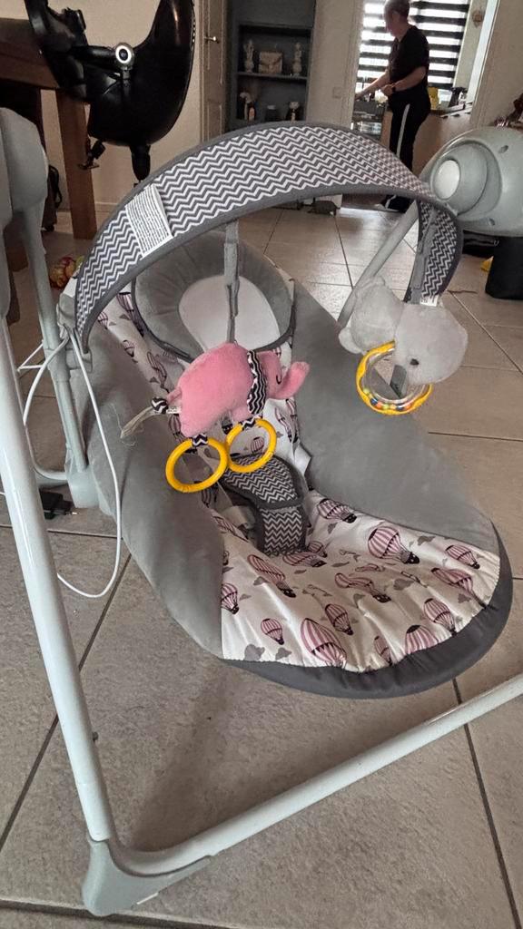 Automatische Schommelstoel met Muziek & Timer, Kinderen en Baby's, Wipstoeltjes, Gebruikt, Schommelstoel, Overige merken, Met gordel(s) of riempje(s)
