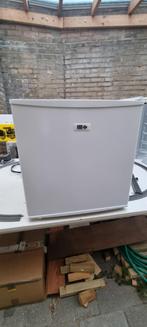 Mini koelkast, Minder dan 75 liter, Ophalen, Met vriesvak, Minder dan 85 cm