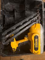Dewalt tacker DC628 - 2 stuks, Ophalen of Verzenden, Gebruikt