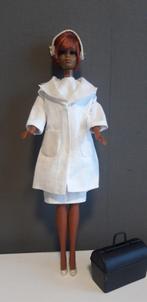 Vintage Barbie Julia Nurse 1969., Gebruikt, Pop, Verzenden