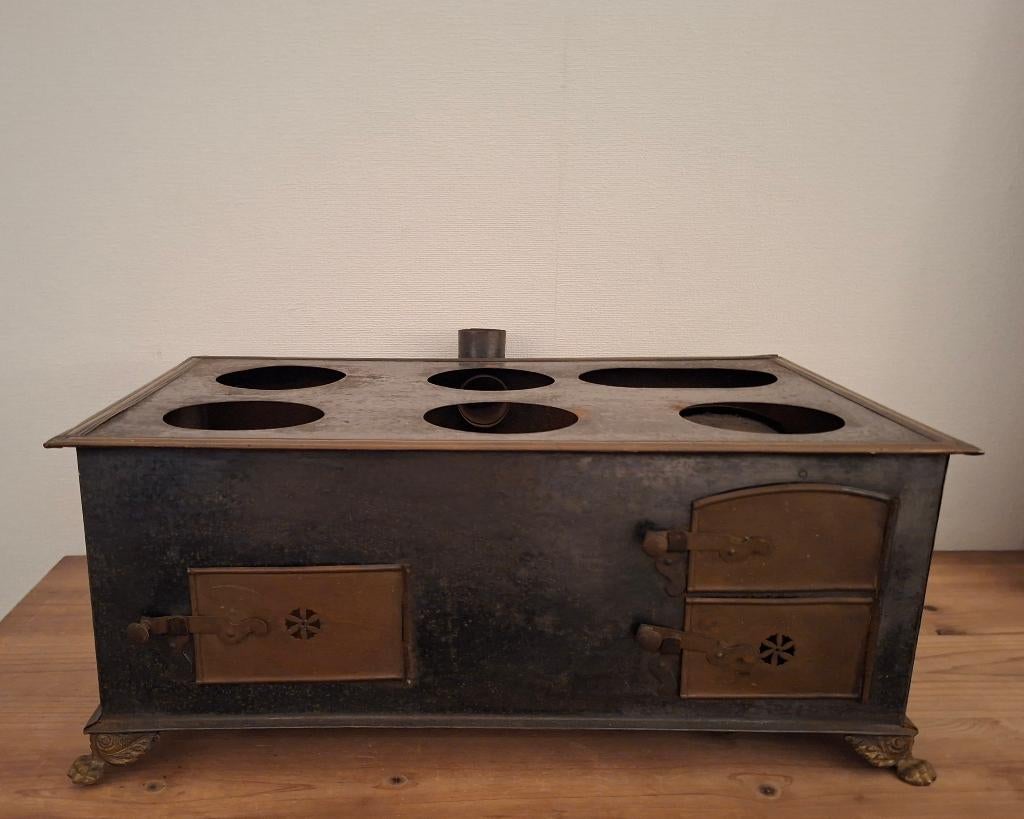 Antiek metalen decoratief kinderfornuis, Antiek en Kunst, Antiek | Speelgoed, Ophalen of Verzenden