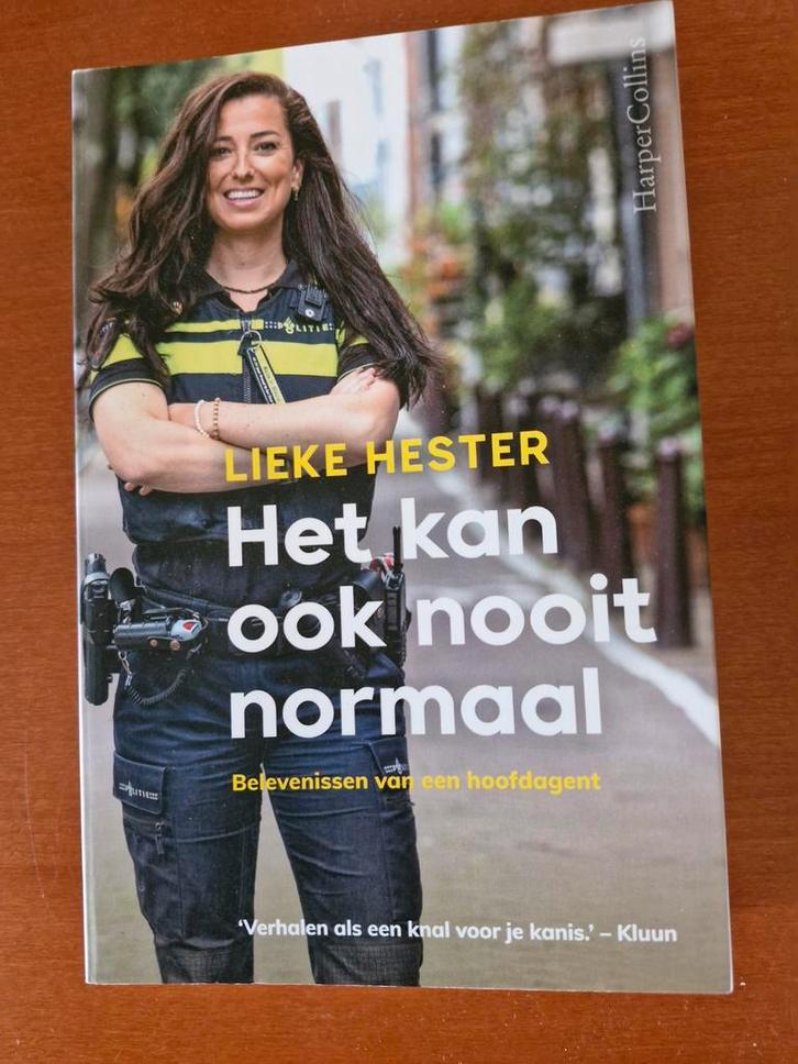 het kan ook nooit normaal  --  Lieke Hester, Boeken, Biografieën, Zo goed als nieuw, Overige, Ophalen of Verzenden