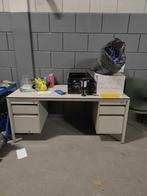 Vintage industriële metalen bureau, Ophalen, Gebruikt, Bureau