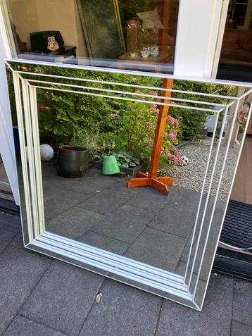 Design Spiegel 96x96cm beschikbaar voor biedingen