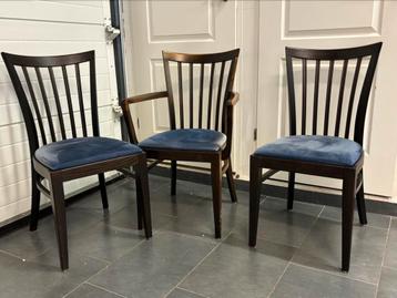 3x Ton vintage stoelen. Met gebruikerssporen. beschikbaar voor biedingen