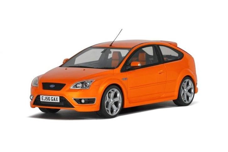 Ford Focus MK2 ST 2.5 (Electric Orange), Hobby en Vrije tijd, Modelauto's | 1:18, Nieuw, Auto, OttOMobile, Ophalen of Verzenden