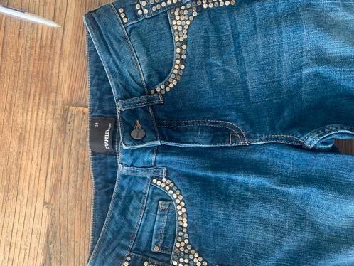 Super mooie stoere dranella jeans maat XS damesmaat 34, Kleding | Dames, Spijkerbroeken en Jeans, Zo goed als nieuw, W27 (confectie 34) of kleiner