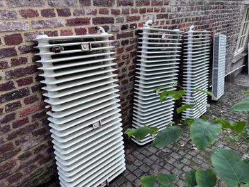 Radiatoren, wit beschikbaar voor biedingen