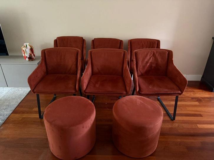 6x roestkleurige design eetkamerstoelen + 2 poefs, Huis en Inrichting, Stoelen, Zo goed als nieuw, Vijf, Zes of meer stoelen, Metaal