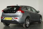 Volvo V40 2.0 T2 Momentum € 18.900,00, Auto's, Volvo, 4 cilinders, 1969 cc, 122 pk, Bedrijf