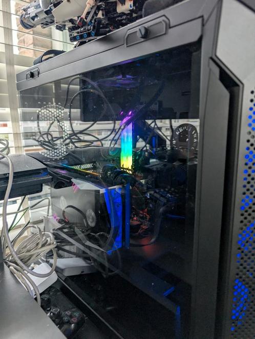 High tier gaming computer + 32 inch monitor, Computers en Software, Desktop Pc's, Zo goed als nieuw, 4 Ghz of meer, SSD, Gaming