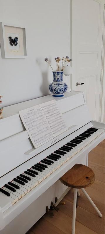 Yamaha B1 Piano  beschikbaar voor biedingen
