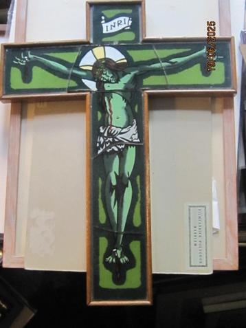 Mooi  KRUISJE ,  Jezus Portret Achter glas schildering ? beschikbaar voor biedingen