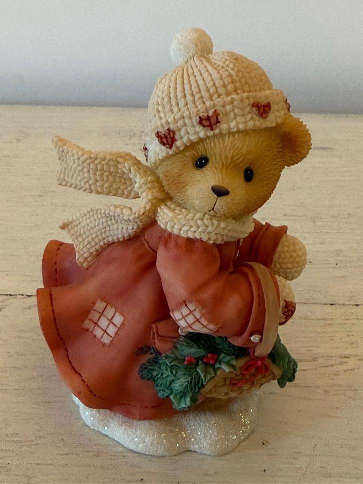 Cherrished Teddies - Shirley, Verzamelen, Beelden en Beeldjes, Zo goed als nieuw, Overige typen, Ophalen of Verzenden