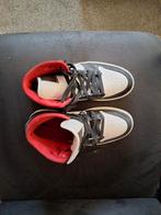 Nike air jordan hoog, Nike Air Jordan, Overige kleuren, Ophalen of Verzenden, Sneakers of Gympen