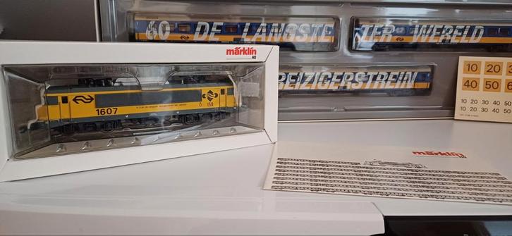 Märklin 3326 'Voorburg' 1600 + Märklin 4391 'Langste trein', Hobby en Vrije tijd, Modeltreinen | H0, Zo goed als nieuw, Locomotief