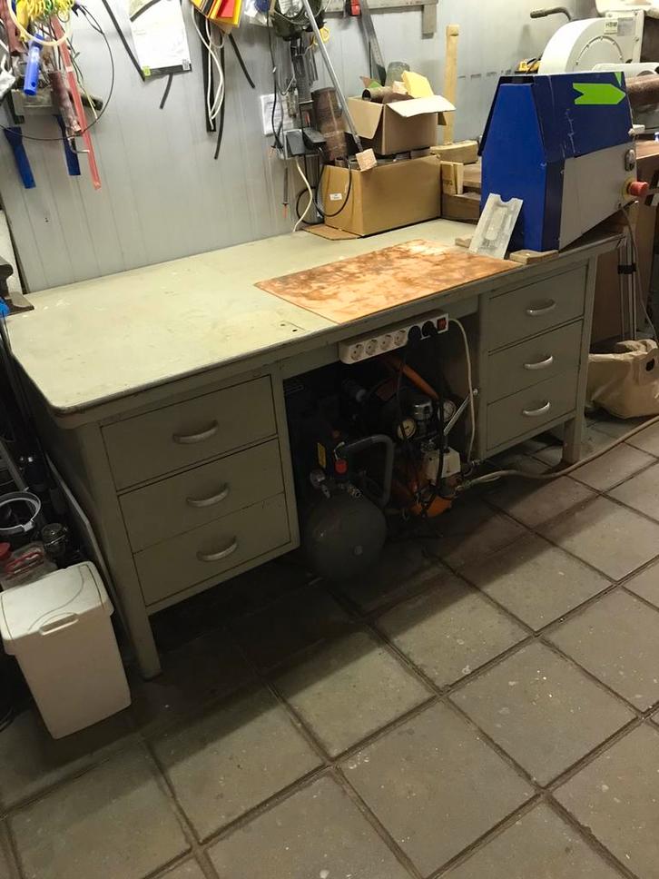 Stalen Bureau grijs, Huis en Inrichting, Bureaus, Gebruikt, Ophalen