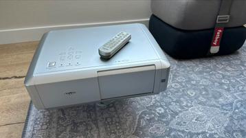 Beamer - Sanyo PLV-Z5 met plafondmontage beschikbaar voor biedingen