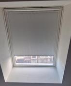 VELUX verduisterend rolgordijn - GGL SK08 Grijs Handbediend, Ophalen, 50 tot 100 cm, Zo goed als nieuw, Minder dan 100 cm