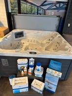 Nieuwe jacuzzi showroommodel, Ophalen, Nieuw, Trap, Vast