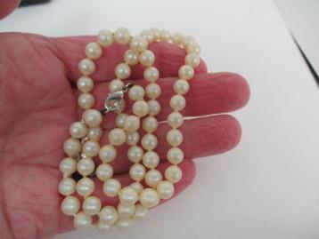 Geknoopte kunst Parel ketting van 50 cm. lengte beschikbaar voor biedingen