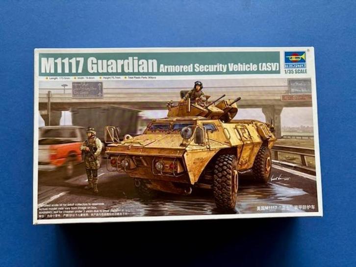 Trumpeter	1541	M1117  Security Vehicle (ASV) 1/35, Hobby en Vrije tijd, Modelbouw | Auto's en Voertuigen, Nieuw, Tank, 1:32 tot 1:50