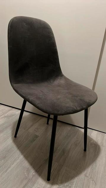 2x grijs velvet stoelen