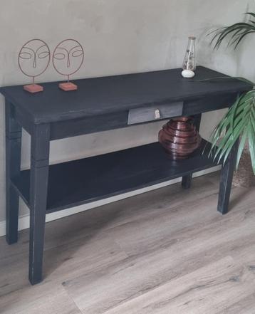 Sidetable / haltafel met lade en extra plateau gerestyled beschikbaar voor biedingen