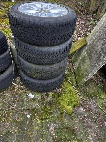 BMW banden op velg 16 inch Goodyear M&S  beschikbaar voor biedingen