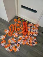 Bloemslingers en armbanden voor Carnaval, vrijgezellenfeest, Hobby en Vrije tijd, Feestartikelen, Ophalen of Verzenden, Zo goed als nieuw
