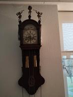 Klok in zeer goede staat. Donker eiken., Ophalen