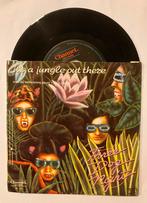 7” vinyl single Three Dog Night - It’s a jungle out there, Gebruikt, 7 inch, Single, Ophalen of Verzenden