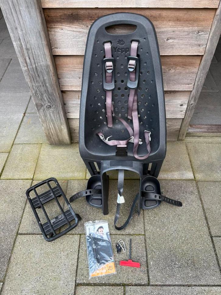 Thule yepp maxi achterzitje + easyfit adapter, Fietsen en Brommers, Fietsaccessoires | Fietsstoeltjes, Gebruikt, Achterzitje, Ophalen