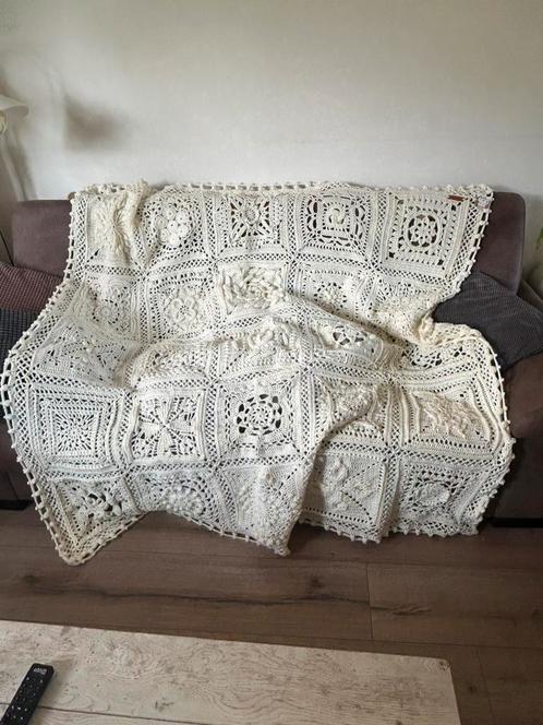 Kalevala,  vintage, brocante, romantische deken., Huis en Inrichting, Woonaccessoires | Plaids en Woondekens, Nieuw, Ophalen of Verzenden