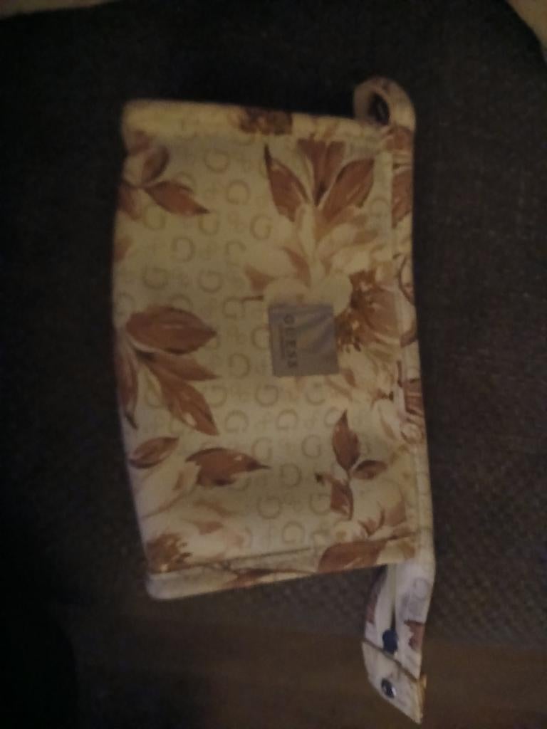 Guess by Marciano Floral Accessoire Tasje, Ophalen of Verzenden, Zo goed als nieuw, Bruin, Avondtasje