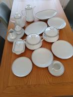 Compleet Winterling eetservies (12 personen), Ophalen, Zo goed als nieuw, Effen, Porselein