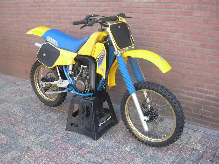 Suzuki RM 125, Auto's, Suzuki, Particulier, Te koop, Overige modellen, Overige brandstoffen, Sedan, Handgeschakeld, Overige kleuren