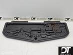 Gereedschapset houder BMW 5-serie E39 71111182774, Auto-onderdelen, Gebruikt, Ophalen of Verzenden, BMW, BMW