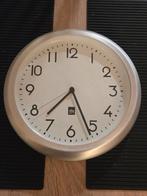 Zack wand klok met secondewijzer., Verzenden, Zo goed als nieuw, Analoog, Wandklok