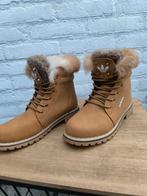 Schoenen adidas, Kleding | Dames, Schoenen, Ophalen of Verzenden, Zo goed als nieuw, Zwart