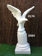 Adelaar met zuil., Tuin en Terras, Tuinbeelden, Ophalen, Nieuw, Beton, Dierenbeeld