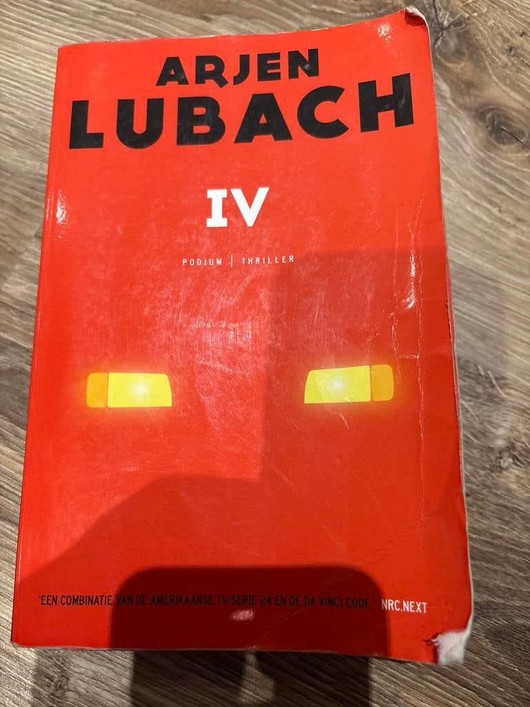 Arjen Lubach - IV, Ophalen of Verzenden, Gelezen, Arjen Lubach