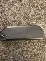 V8 Accu - Krachtig en Betrouwbaar, Ophalen, Gebruikt