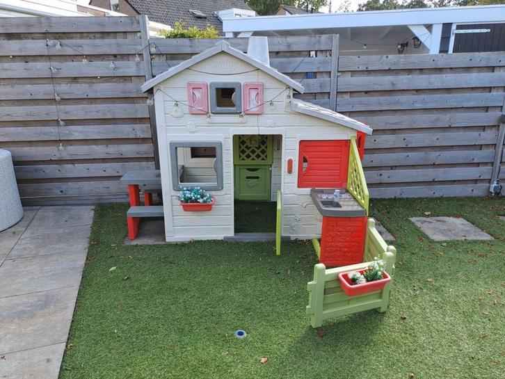 Smoby Speelhuisje met Picknicktafel, Kinderen en Baby's, Speelgoed | Buiten | Speelhuisjes, Gebruikt, Kunststof, Ophalen of Verzenden