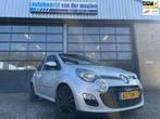 Renault Twingo 1.2 16V Collection AIRCO! CRUISE! nieuw model, Auto's, Voorwielaandrijving, Gebruikt, 4 cilinders, 4 stoelen