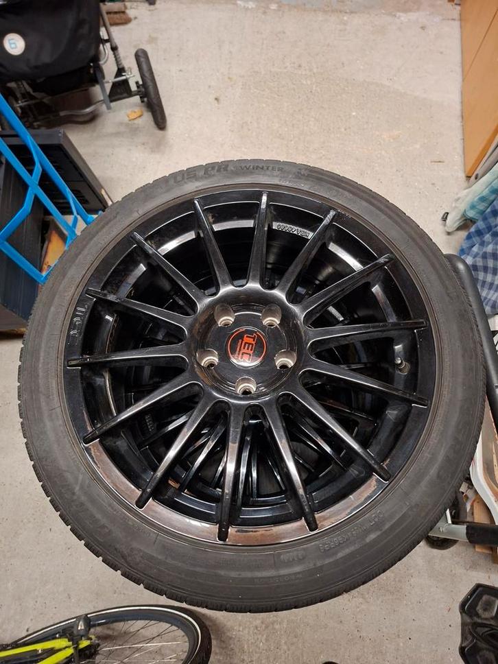 Winterbanden met Velgen hyundai kona, Auto-onderdelen, Banden en Velgen, Banden en Velgen, Winterbanden, 18 inch, 225 mm, Personenwagen