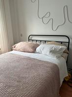 Zwart metalen bedframe 140x200 - zelf demonteren, Huis en Inrichting, Slaapkamer | Bedden, Ophalen, Zwart, Tweepersoons, 140 cm