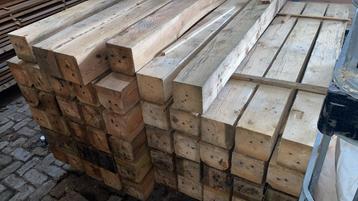 Overkapping palen beschikbaar voor biedingen
