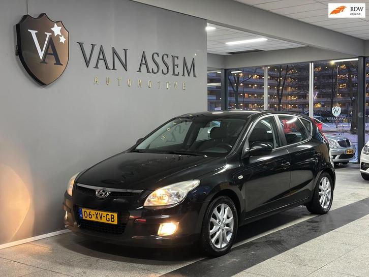 Hyundai I30 1.6i Dynamic Luxe| AIRCO, Auto's, Hyundai, Bedrijf, Te koop, i30, ABS, Airbags, Airconditioning, Alarm, Centrale vergrendeling