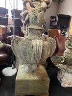 Antiek sierstuk van een kolom poort, Tuin en Terras, Ophalen, Gebruikt, Steen, Overige typen